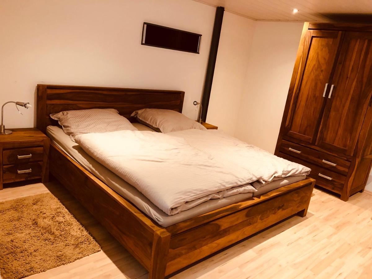 Loft Mit 2 Schlafzimmern Und E- Ladestation Apartment Fuerth Ngoại thất bức ảnh