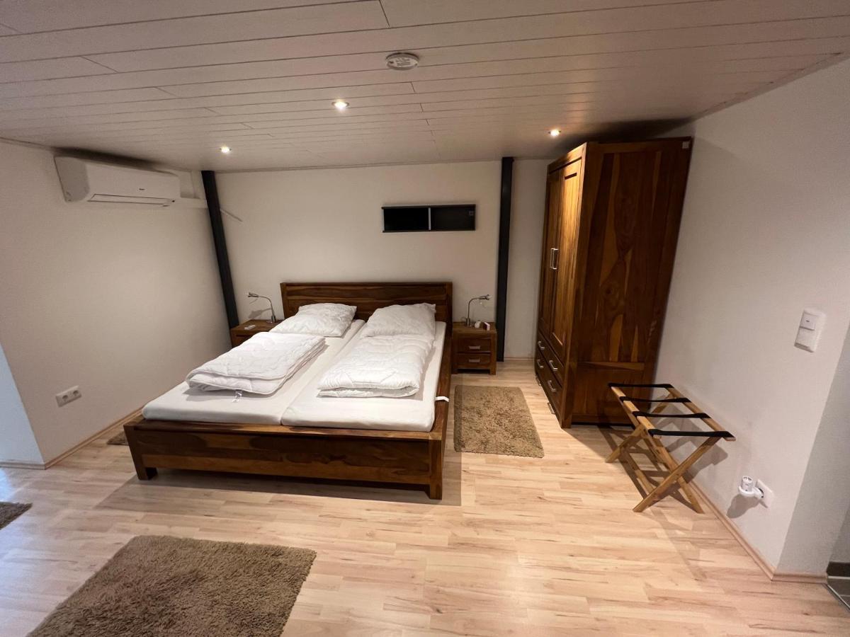 Loft Mit 2 Schlafzimmern Und E- Ladestation Apartment Fuerth Ngoại thất bức ảnh